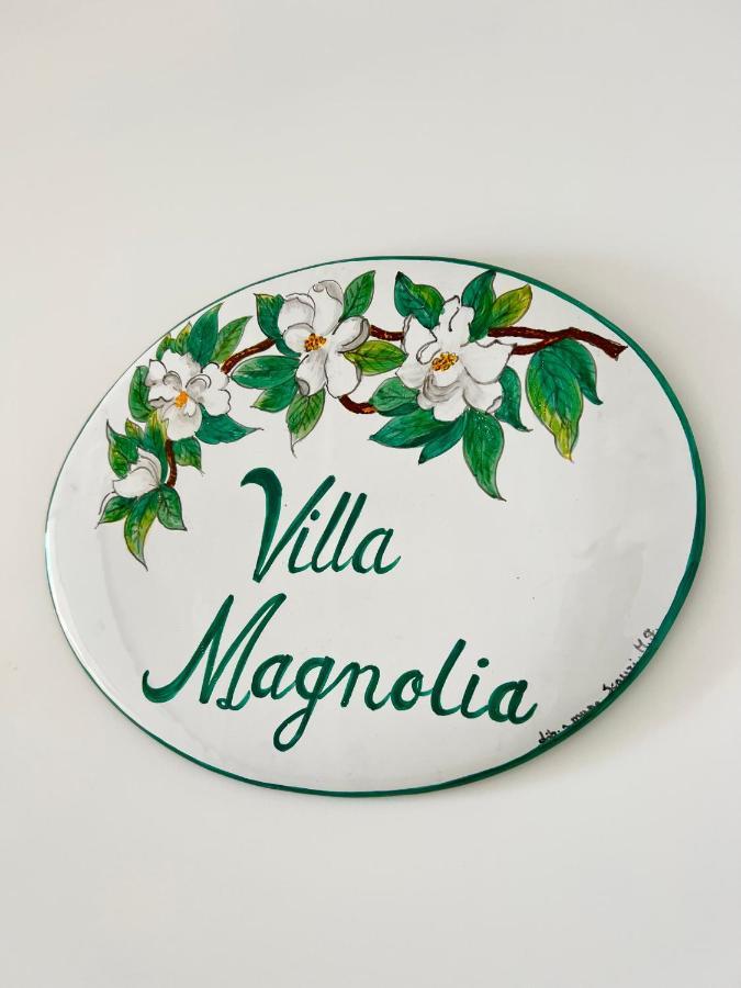 Villa Magnolia Формия Екстериор снимка